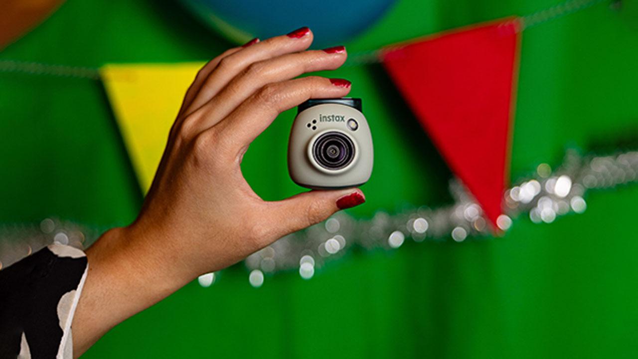 Helló Kishaver! Érkezik az instax Pal!